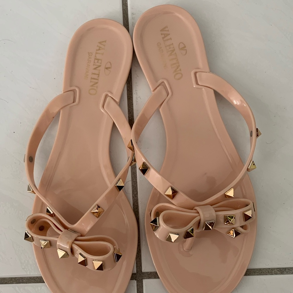 Valentino rockstud flipflops